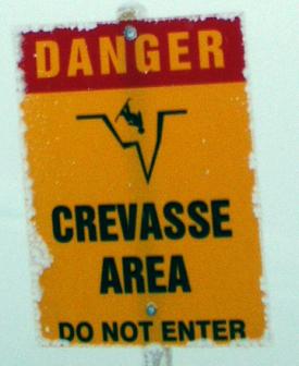 danger: crevasse area, do not enter